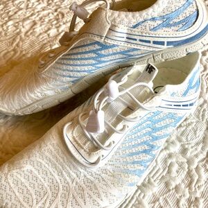 Women’s HIKE Barefoot Shoes